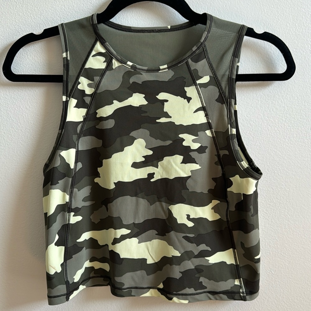 Lululemon Camo Crop top